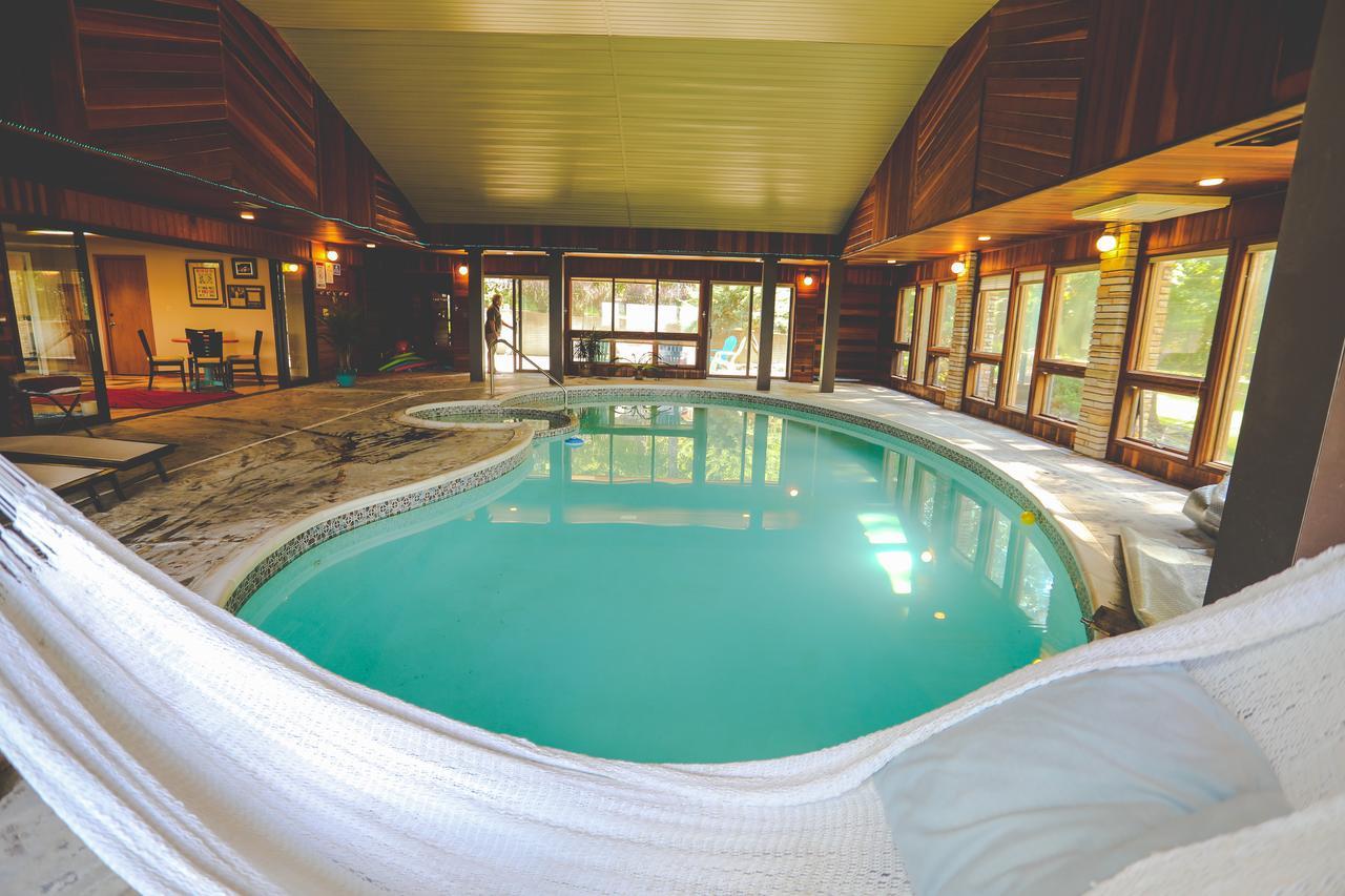 The Lodge At Beaver Lake Bed And Breakfast Роджерс Экстерьер фото